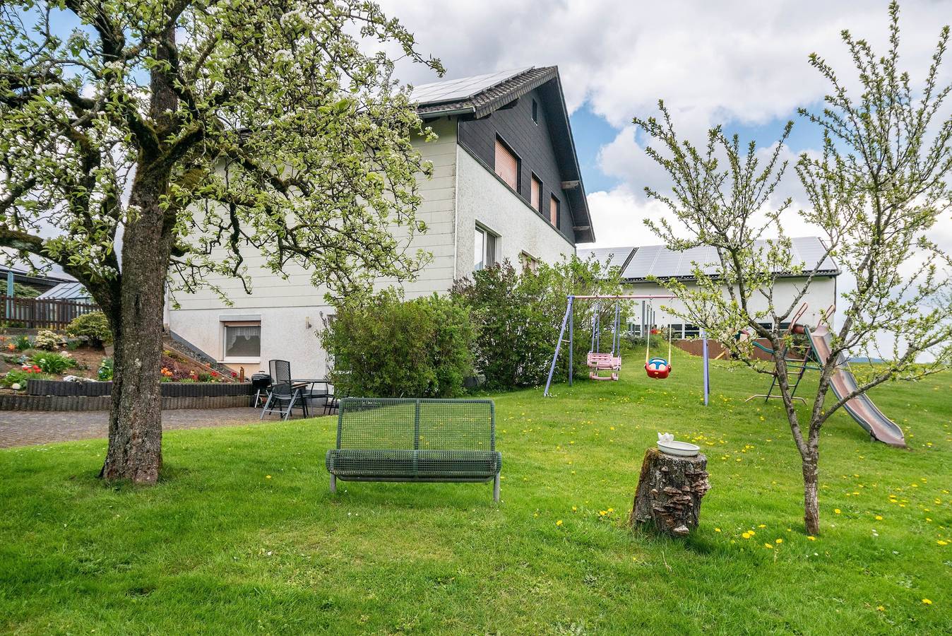 Ganze Wohnung, Apartment „Für 5 Personen, 65 m²“ mit Wlan in Weidenbach (Eifel), Vulkaneifel