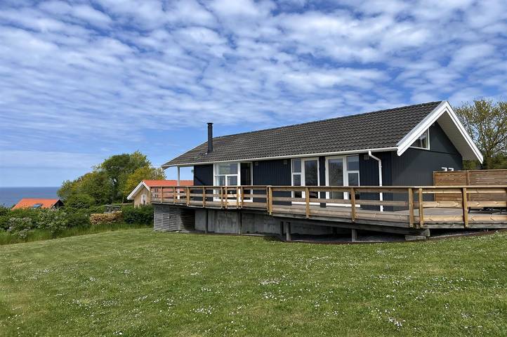 Ferieudlejning for 6 personer, med terrasse i Hasle