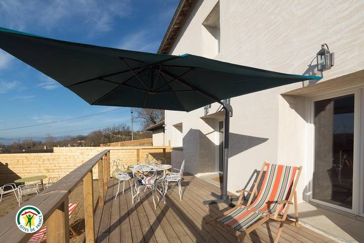 Gîte pour 6 personnes, avec terrasse et jardin, animaux acceptés