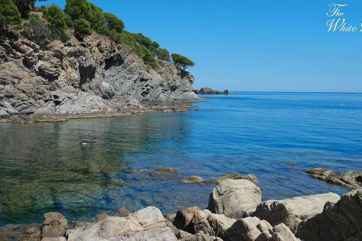Location de vacances pour 9 personnes, avec piscine ainsi que vue et jardin à Colera - 4