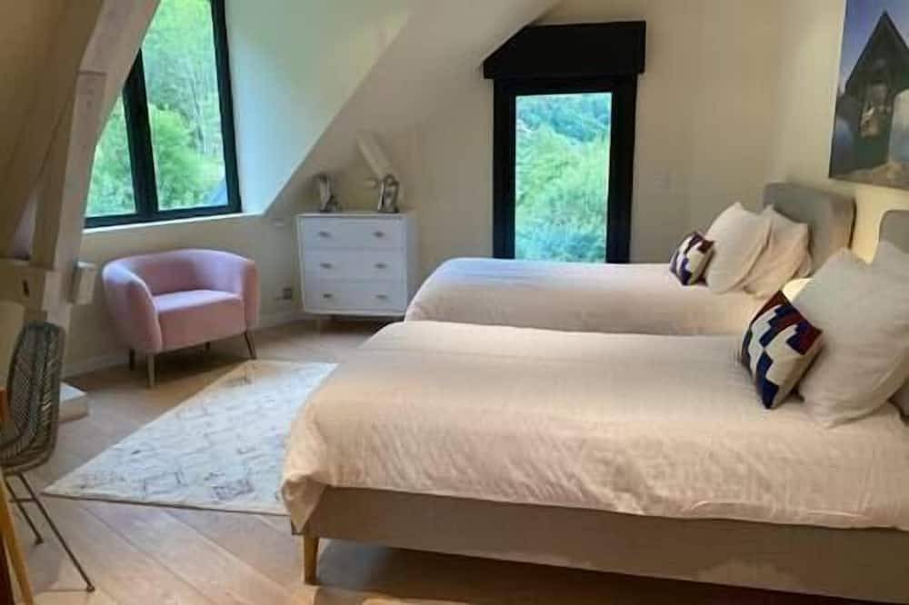 Talloires Infinity Villa in Talloires-Montmin, Région d'Annecy