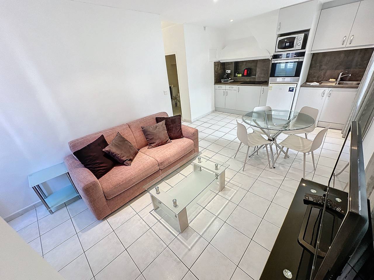Hel lejlighed, Central 1 bedroom Riouffe 206 2 mins from Palais in Cannes, Middelhavskysten (Frankrig)