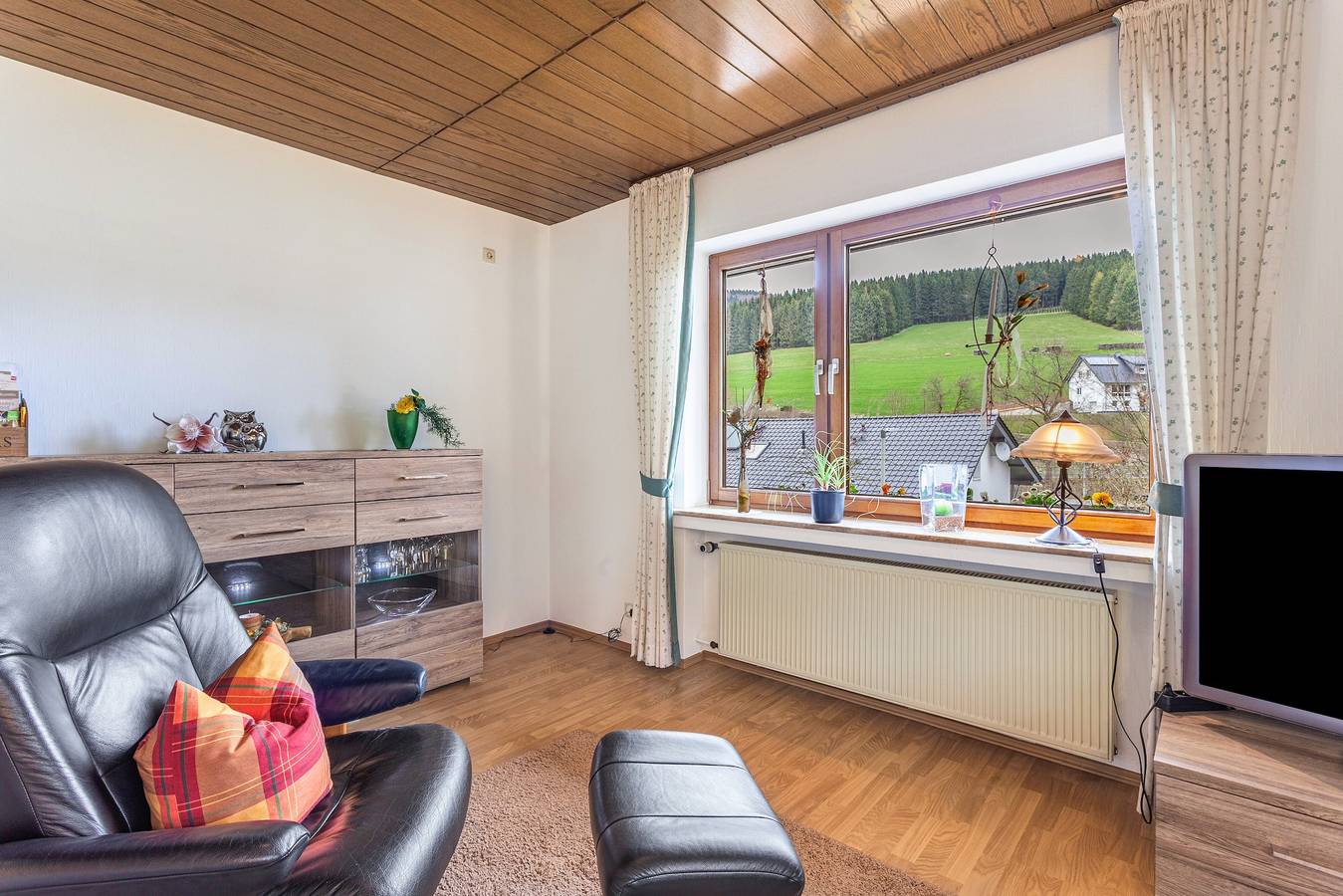 Appartement entier, Appartement 'Ferienwohnung Rehsiepen' avec vue sur les montagnes, terrasse privée et Wi-Fi in Schmallenberg, Arrondissement du Haut-Sauerland