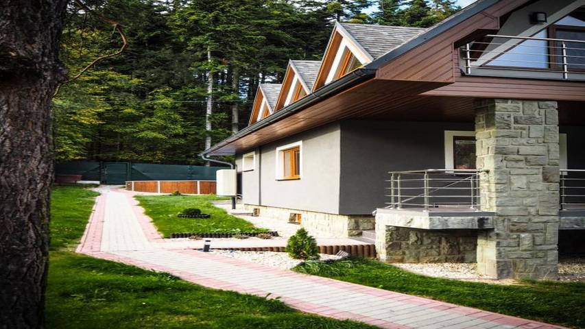 Villa für 14 Personen, mit Garten und Terrasse sowie Sauna - 1