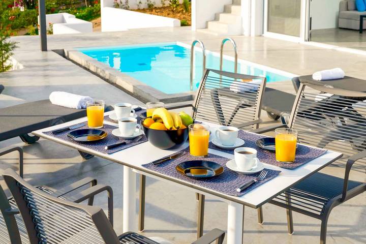 Location de vacances pour 4 personnes, avec terrasse et piscine dans Agia Pelagia - 4