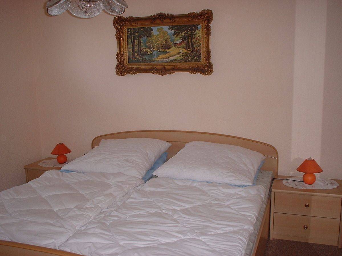 Apartamento entero, Komfortable Ferienwohnung mit Terrasse und Spielplatz nahe dem Achterwasser in Warthe, Rankwitz