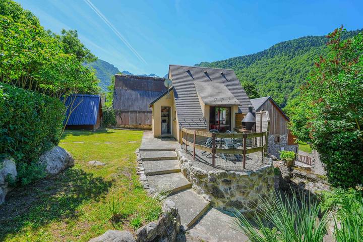 Maison de vacances pour 7 personnes, avec Jardin à Massat