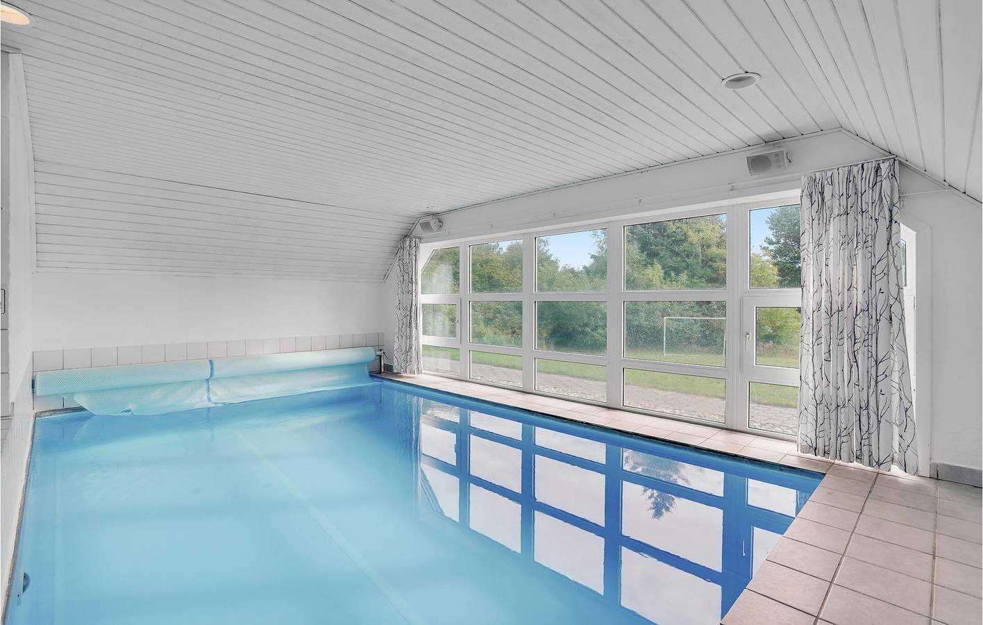 Ferienhaus für 10 Personen mit Whirlpool in Sønderstrand, Tagholm
