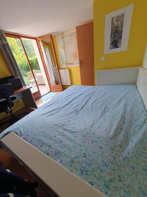 Location de vacances pour 12 personnes, avec Terrasse et Jardin à Gif-sur-Yvette - 2