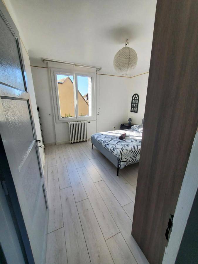 Gîte pour 6 personnes, avec vue ainsi que jardin et terrasse à Châteaudun - 2