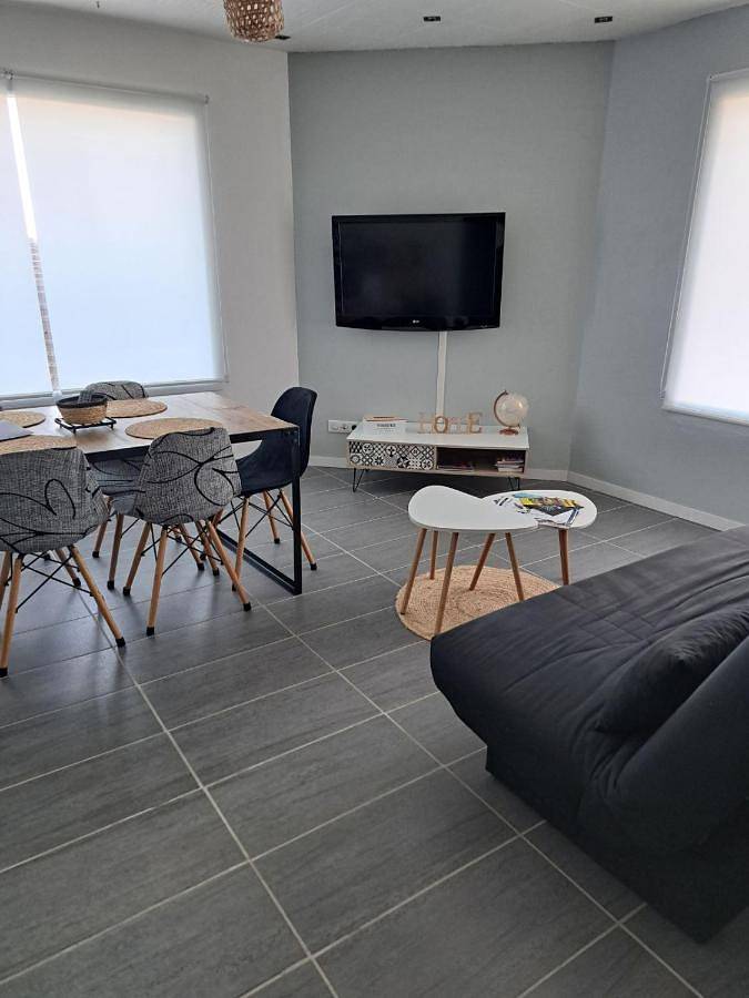 Gîte pour 5 personnes, avec terrasse à La Jarrie - 2