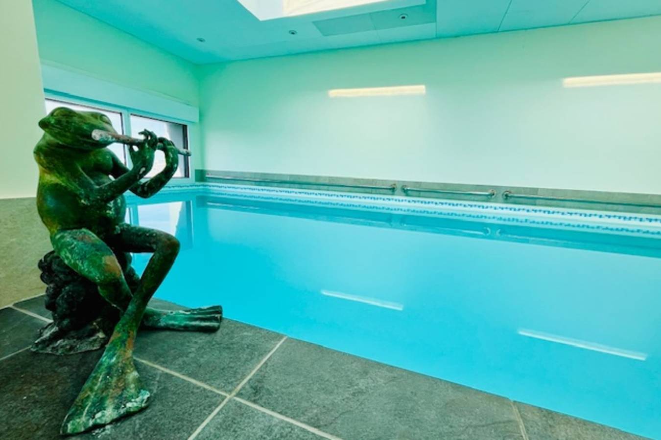 Entire apartment, Rooftop sea view with private pool in La Rochelle, La Rochelle region