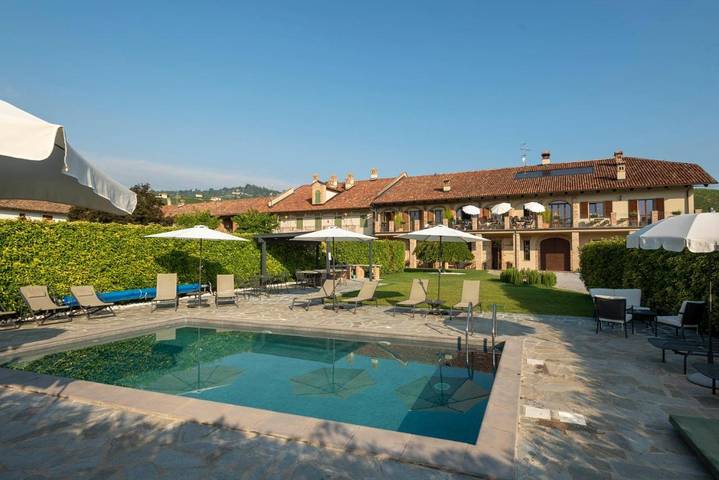 Casa vacanza per 2 persone, con Terrazza e Giardino nonché Piscina a La Morra