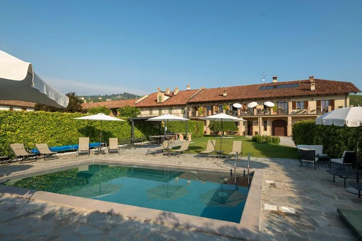 Casa de familia para 2 personas, con piscina y jardín - 1