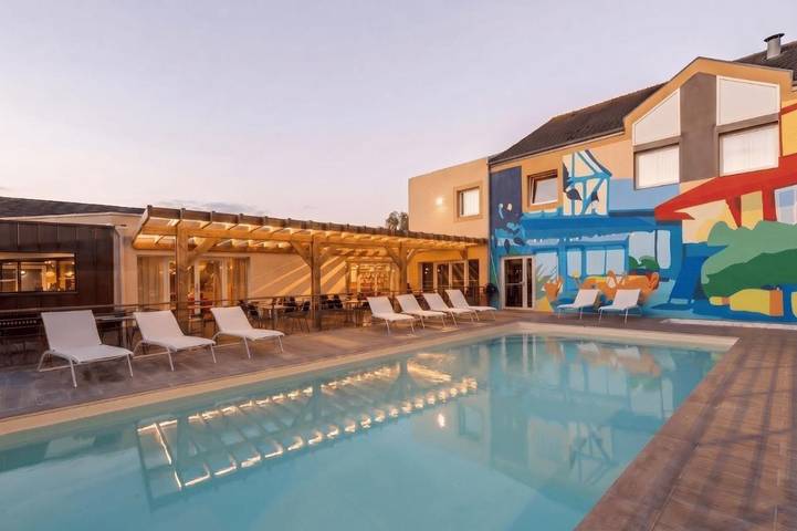 Hôtel pour 2 personnes, avec terrasse et piscine, animaux acceptés