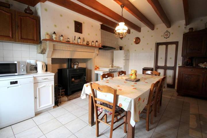 Location de vacances pour 6 personnes, avec jardin à Augne - 2