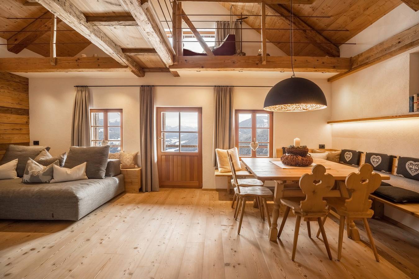 Chalet élégant "Obereggeralm" avec vue sur les montagnes, Wi-Fi, balcon et jardin in Olang, Dolomiti Superski