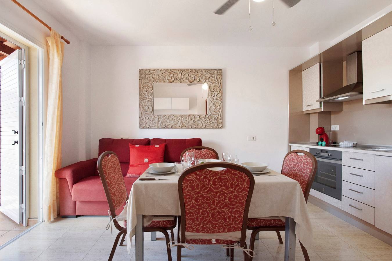 Casa de férias 'Little Dunes' com piscina partilhada, terraço e Wi-Fi in Corralejo, La Oliva