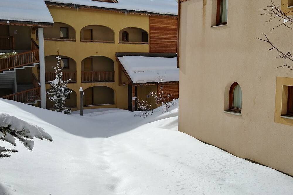 Entire apartment, Appartement Pieds des Pistes in Arvieux, Queyras