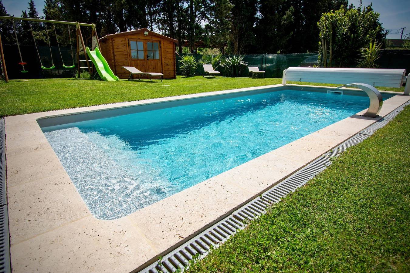 Apartamento vacacional entero, Apartamento con piscina a 2 km de Noves in Aviñón, Vaucluse