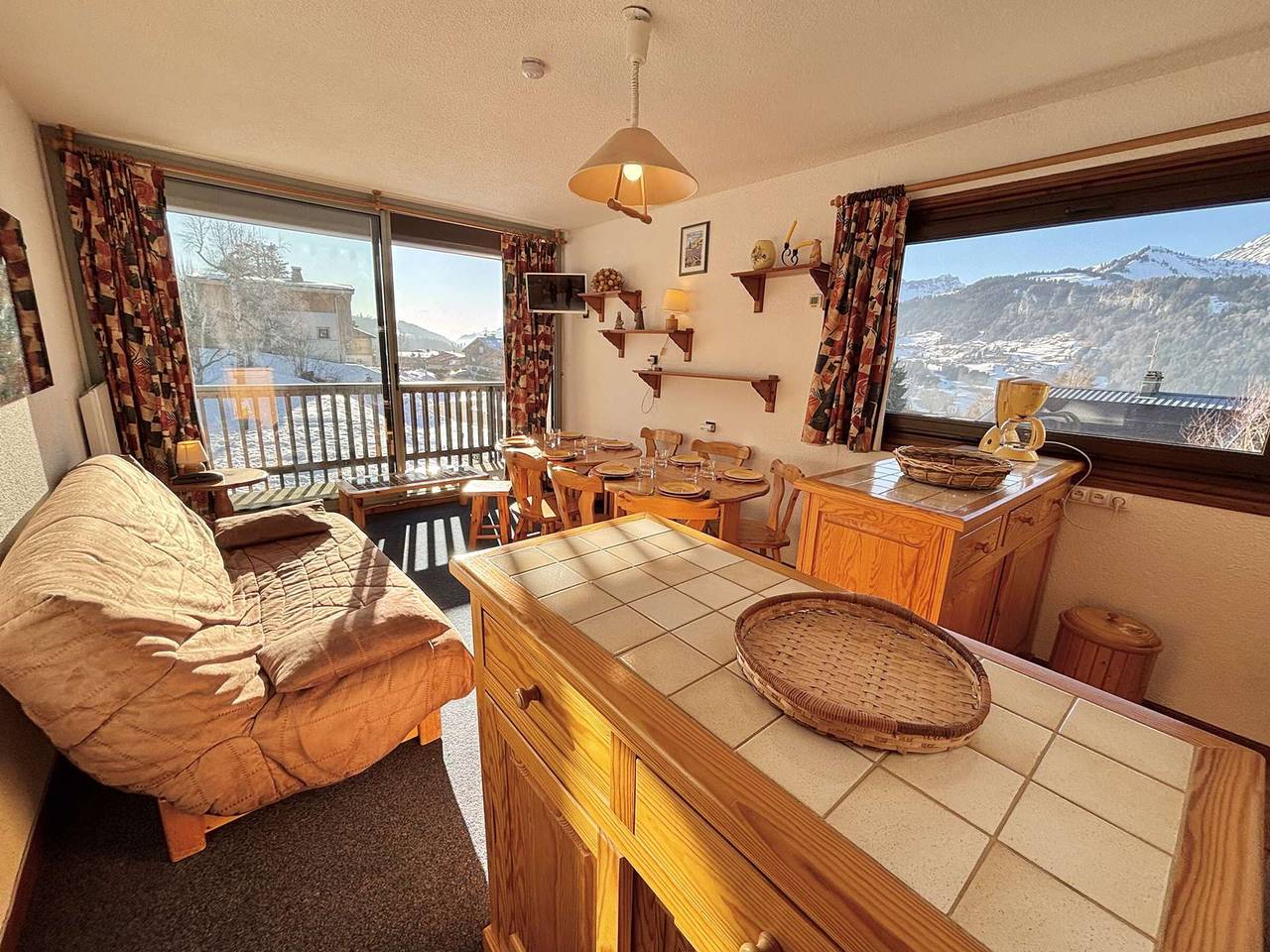 Ganze Wohnung, Appartement familial au pied des pistes avec balcon, piscine et parking - Notre-Dame-de-Bellecombe in Notre-Dame-de-Bellecombe, Albertville und Umgebung
