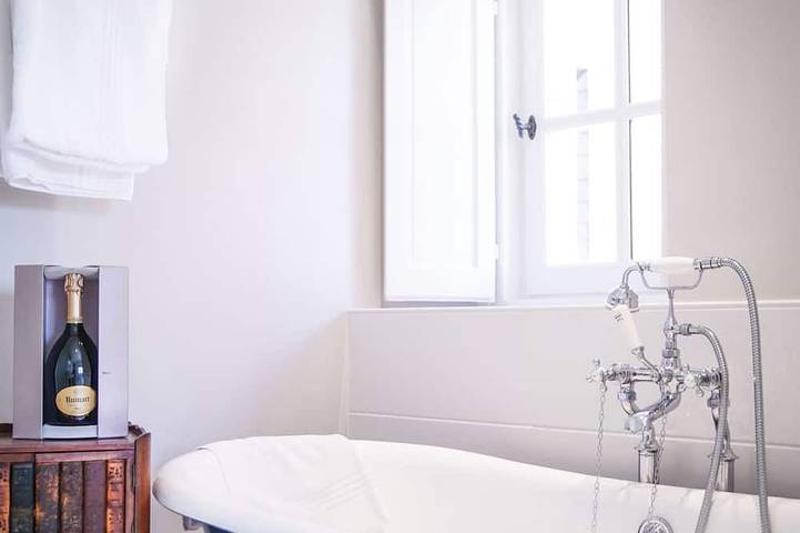 Château pour 30 personnes, avec jardin dans la Sarthe - 3