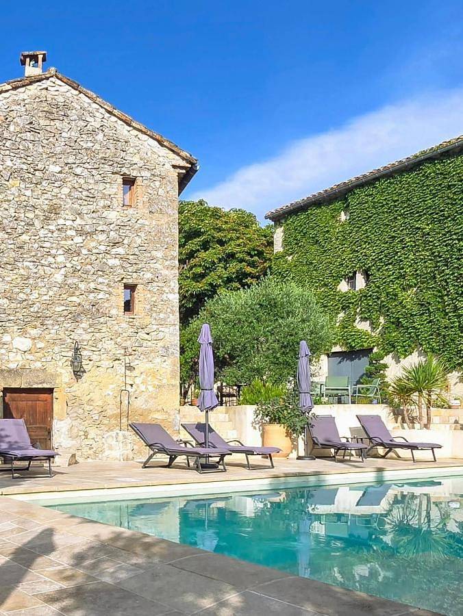 Chambre d’hôte pour 2 personnes, avec vue ainsi que jardin et piscine à Lussan - 3