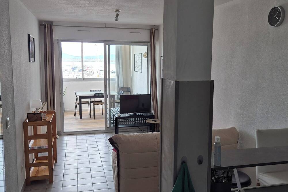 Geheel appartement, Nice studio loggia in Frontignan plage with view. in Frontignan, Côte d'Améthyste