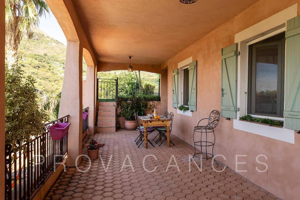 Apartamento vacacional entero, Holiday apartment with pool within walking distance to St-Jeannet in Saint-Jeannet, Region de Cannes