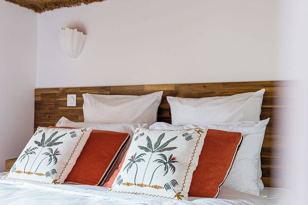 Entire apartment, Luxury suite & spa - Tahiti in Boulieu-lès-Annonay, Pilat Regional Nature Park