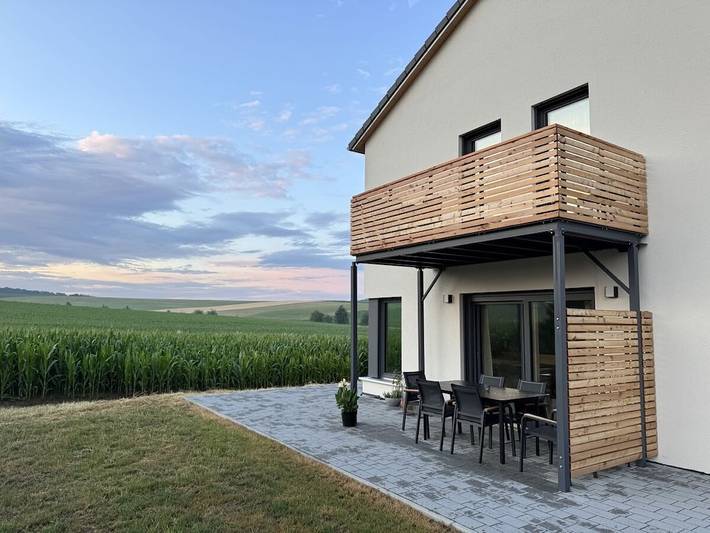 Ferienhaus für 6 Personen, mit Terrasse und Whirlpool sowie Garten und Sauna - 1