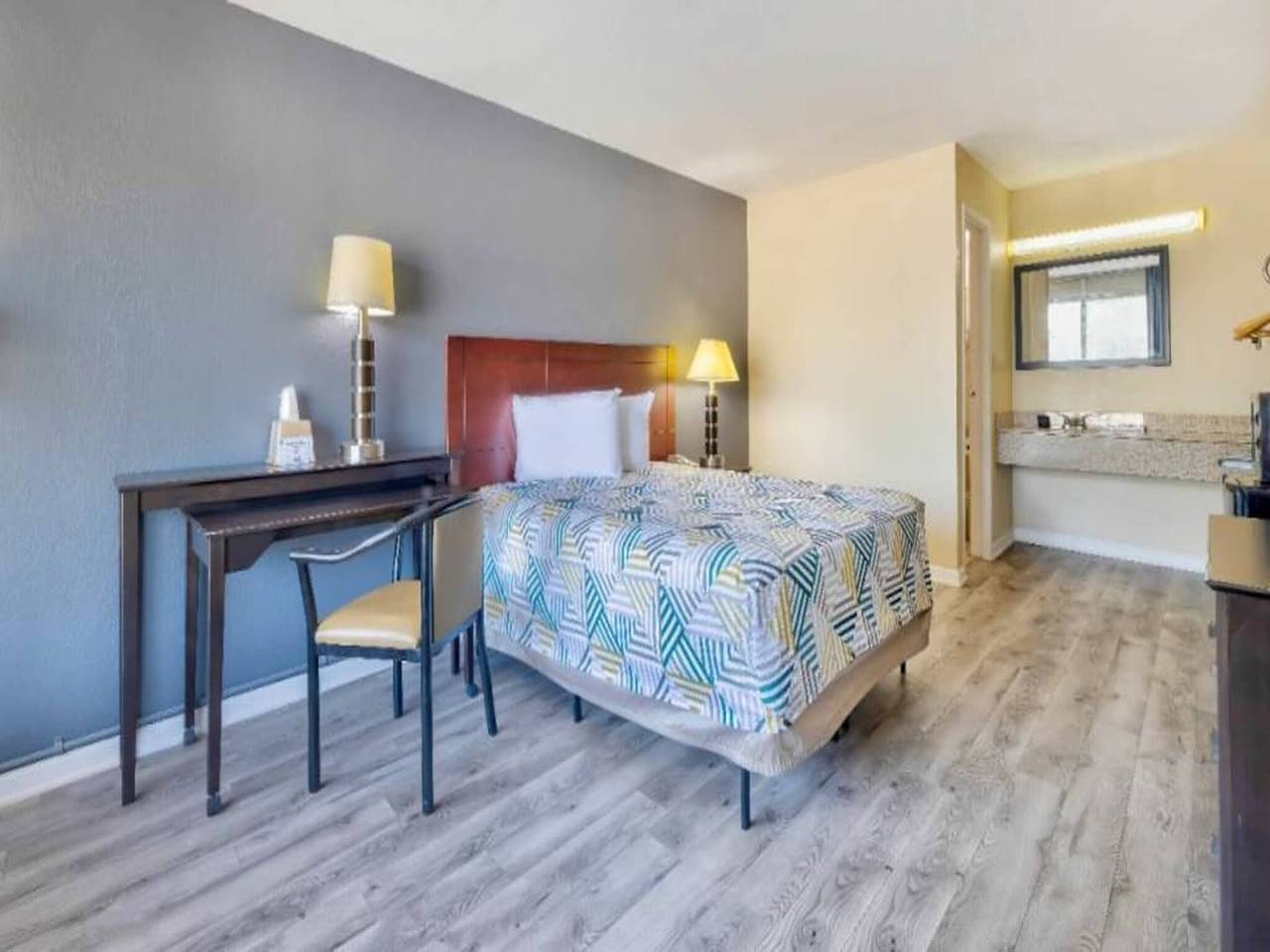 Apartamento entero, 1 cama tamaño queen | No fumadores, microondas in Illinois