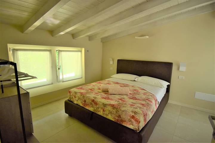 Location de vacances pour 10 personnes, avec sauna ainsi que jacuzzi et jardin à Oliveto Lario - 4