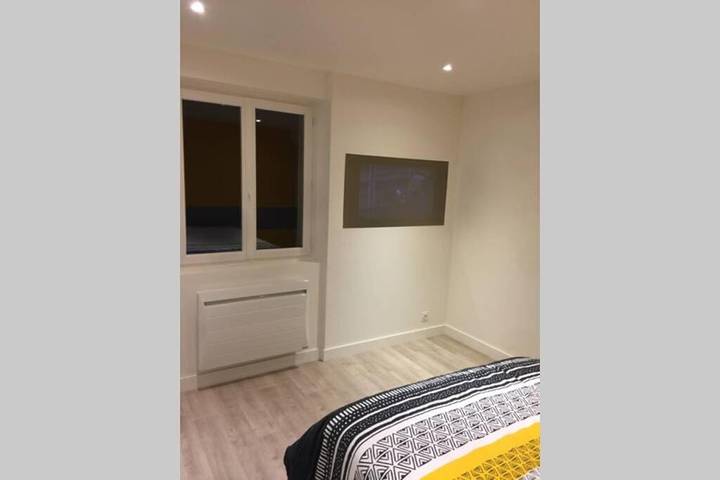 Gîte pour 2 personnes, avec jardin ainsi que jacuzzi et terrasse à Chamalières - 4