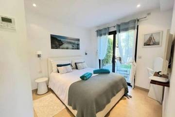 Villa pour 10 Personnes dans Antibes, Région de Cannes, Photo 2