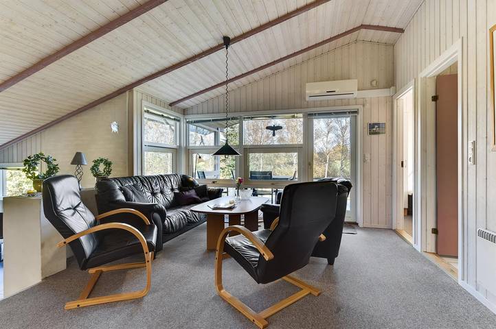 Ferienhaus mit Meerblick für 8 Personen, mit Sauna und Terrasse sowie Garten auf Langeland - 4