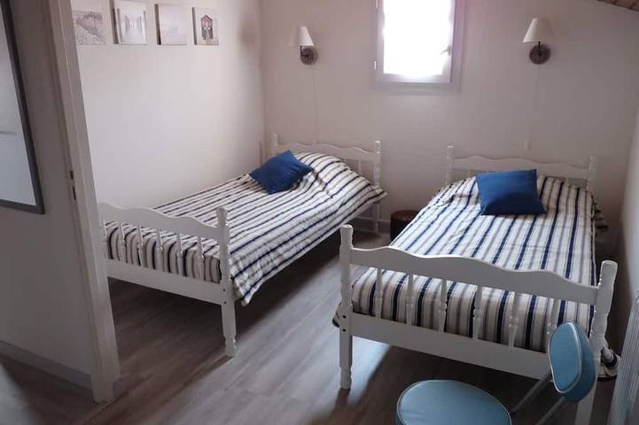 Location de vacances pour 4 personnes, avec terrasse à La Brée-les-Bains - 3