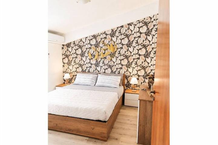 Apartamento entero, Cozy Stay near Torre Talao & Historic Centre in Sicculilla, Scalea