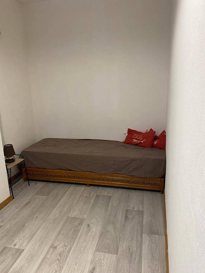 Appartement entier, Two-Bedroom Apartment in Chaudes-Aigues, Région de Saint-Flour