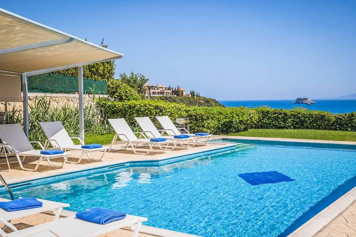Villa für 10 Personen, mit Balkon und Terrasse sowie Garten
