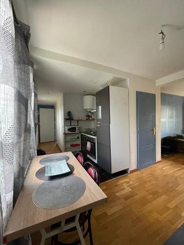 Gîte pour 3 personnes, avec balcon et vue à Chennevières-sur-Marne