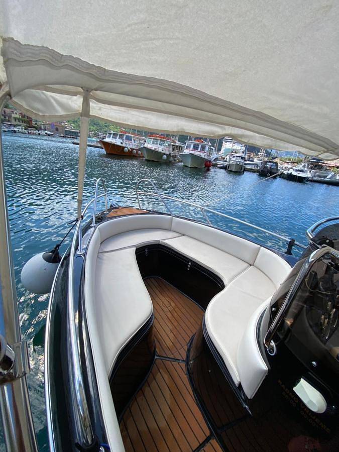 Boot für 6 Personen, mit Ausblick in Montenegro - 3
