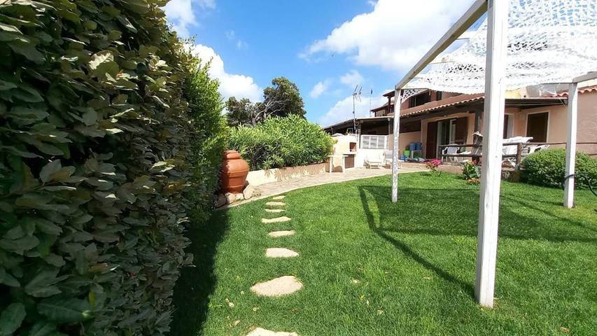 Ferienhaus für 5 Personen, mit Garten und Ausblick, kinderfreundlich in Porto Pollo - 2
