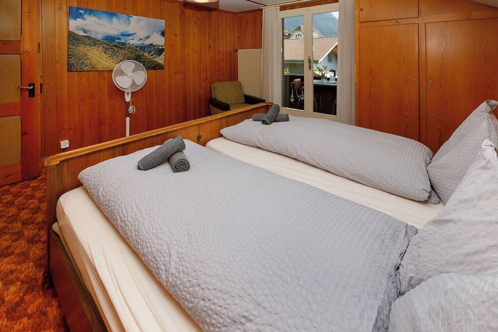 Chalet Dori in Interlaken, Lake Thun