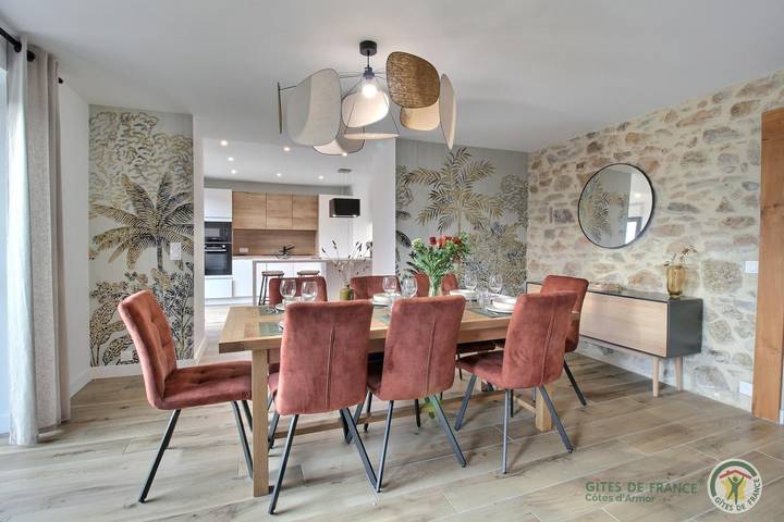 Gîte pour 8 personnes, avec jardin et terrasse - 1