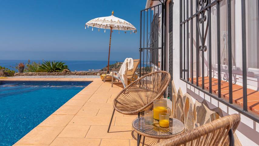 Casa rural para 8 personas, con balcón/terraza y piscina en Sayalonga - 2