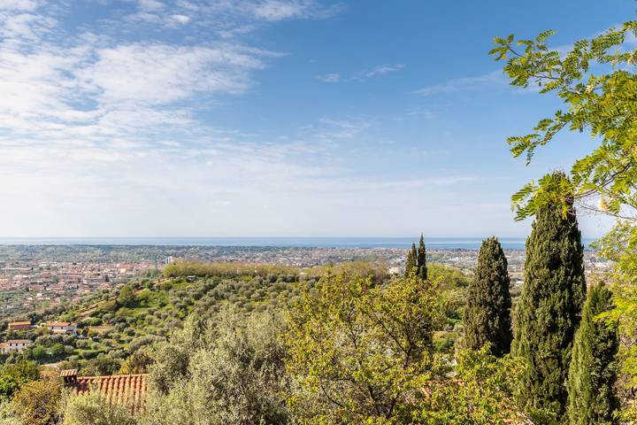 Casa vacanze 'Il Pescino' con terrazza privata e Wi-Fi in Strettoia, Pietrasanta