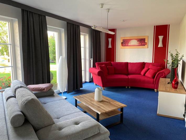 Ferienhaus Lorini - Ferienhaus Lorini, Wr, 2 Sr, 2 Du/Wc, Küche, Terrasse in Limberg, Kolkwitz