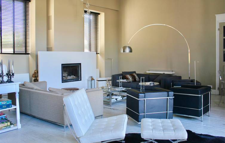 Appartement confortable avec piscine et parking près d'Empurany in Empurany, Région de Tournon-sur-Rhône