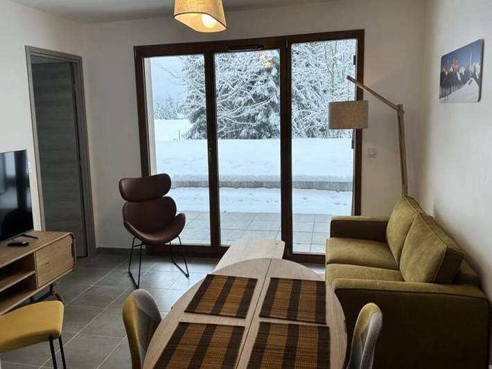 Gîte pour 4 personnes, avec terrasse, adapté aux familles dans Station de la Feclaz le Revard - 2